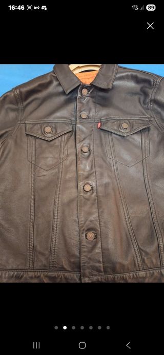 Chaqueta Levi's trucker cuero negra