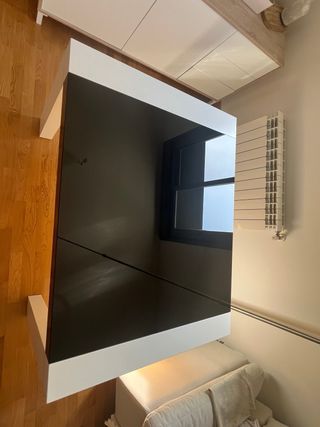 Mesa madera maciza blanca y metacrilato extensible