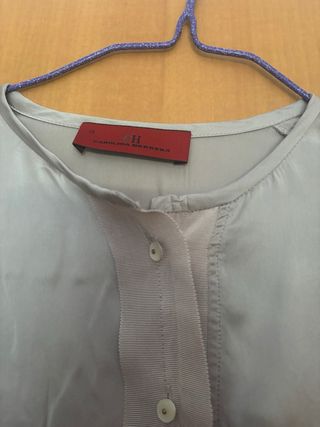 Camisa seda Carolina Herrera beige