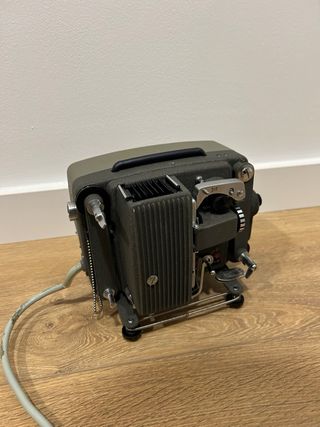 Proyector de cine vintage Rondo Auto II A (8mm)