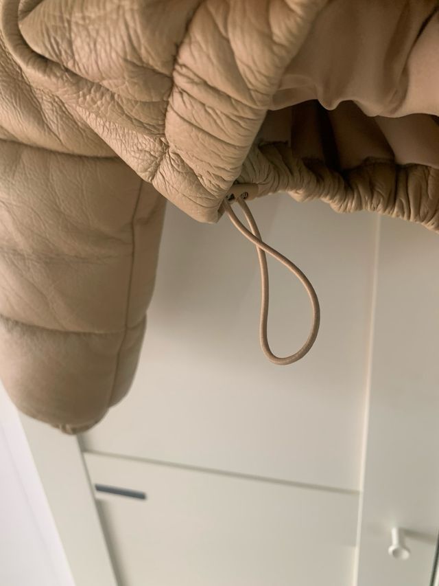 Chaqueta acolchada beige