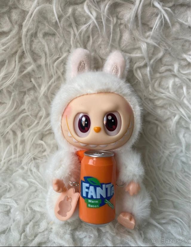 Labubu FANTA - Figura Coleccionable