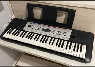 Yamaha PSR-E263 Teclado