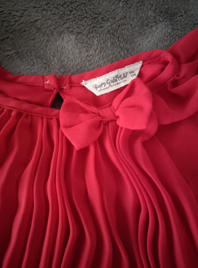 Vestido niña rojo plisado 4-5 años 110cm C&A