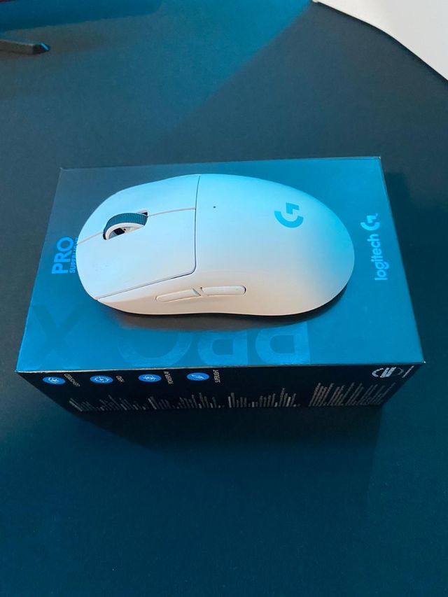 Logitech G PRO X SUPERLIGHT - Ratón gaming 