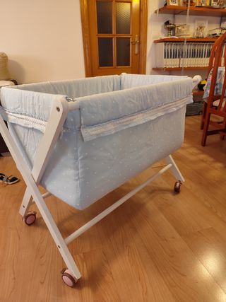 Mini cuna bebé azul con lunares