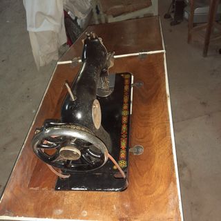 Máquina de coser Singer antigua