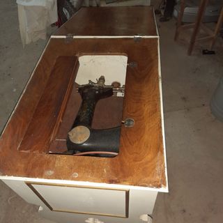 Máquina de coser Singer antigua