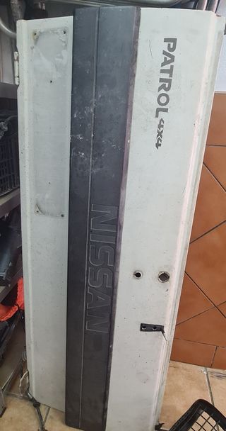  Tirantes portón trasero Nissan Patrol