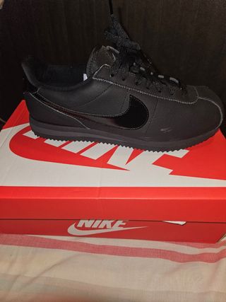 Zapatillas Nike Cortez 42 - Negras