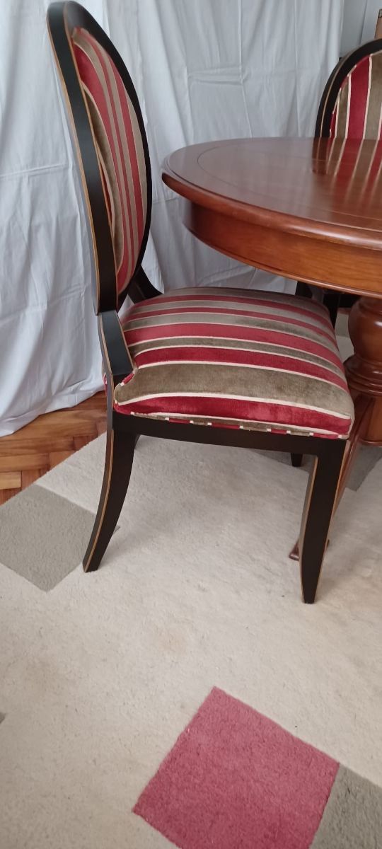Juego de sillas comedor - estilo clásico