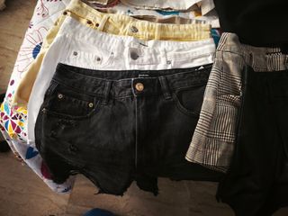 11 prendas de ropa de chica