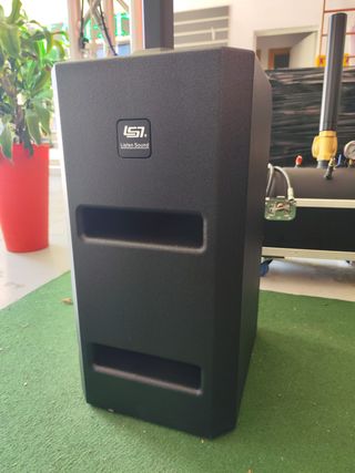 EQUIPO DE SONIDO AUTOAMPLIFICADO