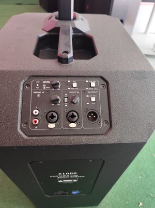 EQUIPO DE SONIDO AUTOAMPLIFICADO