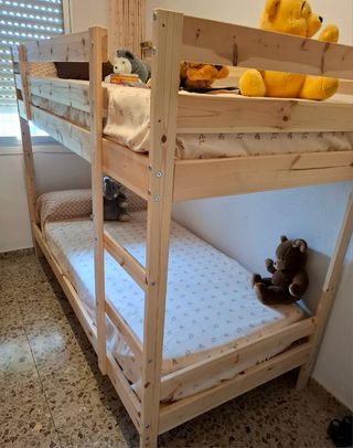 Litera nueva Ikea Mydal - pino