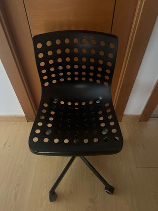 Silla oficina giratoria - 2uds - 20€