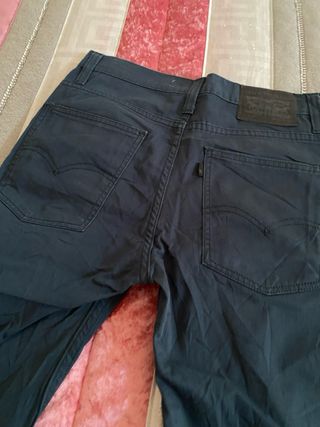 Pantalones Levis negros