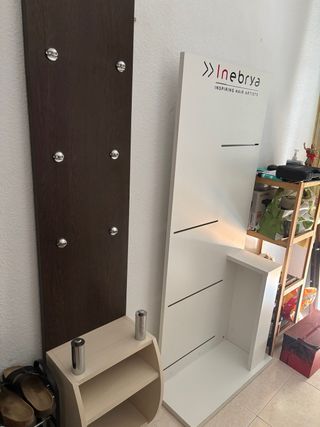 2 Tocadores y 2 muebles para productos