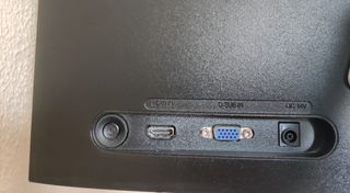 Monitor Samsung 22" Full HD.