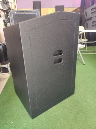 EQUIPO DE SONIDO AUTOAMPLIFICADO