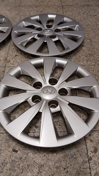 Tapacubos Hyundai llantas 15.
