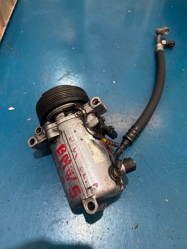 64528386650 Compresor A/C BMW Serie 3,5, E60