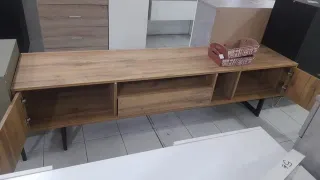 MUEBLE BAJO DE TV ROBLE