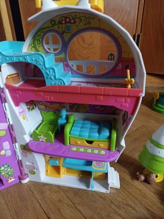 Casa Pinypon + 9 muñecas