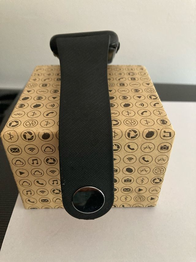 Smartwatch colore nero