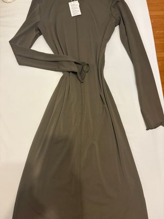 Vestido midi H&M verde oliva