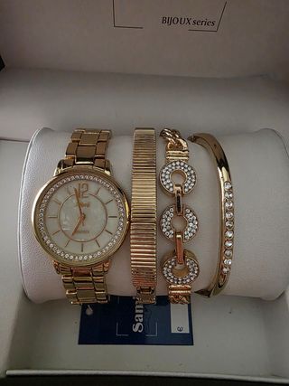 Reloj dorado mujer Bijoux y pulseras