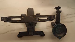 Soporte de tablet para coche. Pinza o ventosa