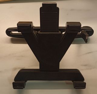 Soporte de tablet para coche. Pinza o ventosa