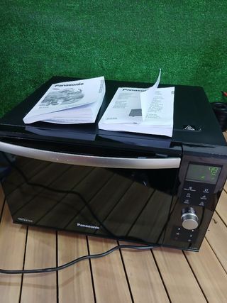 Panasonic NN-DF383B Inverter Microondas Combinado 