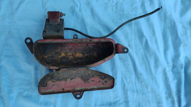 Bobina y estuche de herramientas Guzzi Dingo 49cc