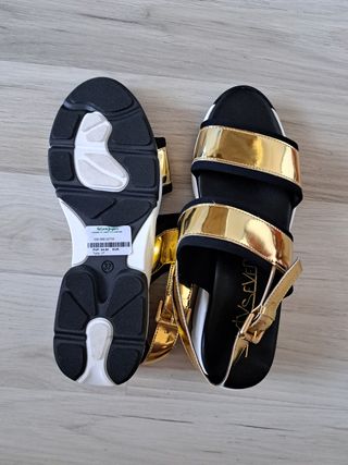 SixtySeven sandalias doradas 37 sin estrenar