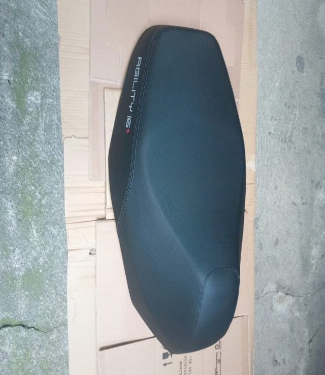 Sella Kimco Agility 16+ nuova originale perfetta