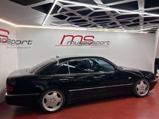 Mercedes-Benz Clase E E 55 AMG
