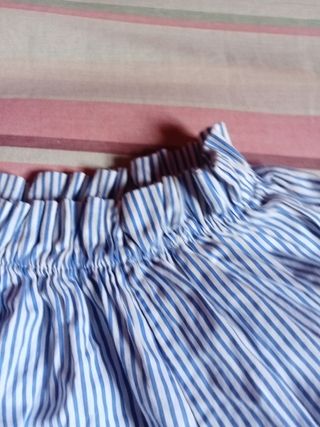 Blusa rayada azul y blanca