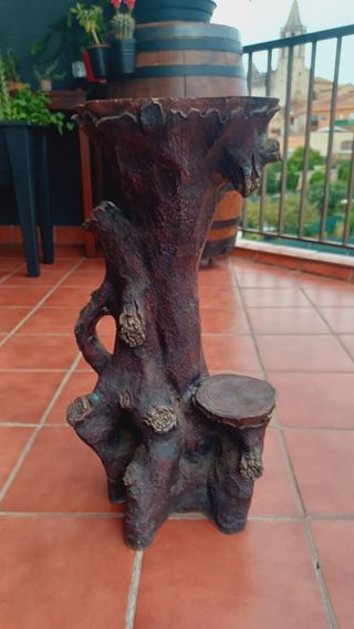 Macetero tronco fibra vidrio marrón