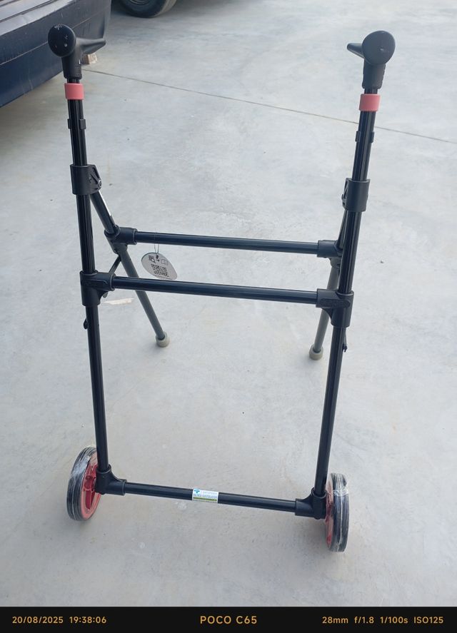 Andador Plegable con Ruedas