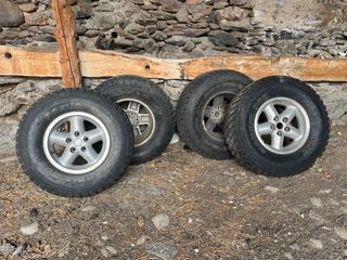Llantas y neumaticos Maxxis para Jeep Wrangler