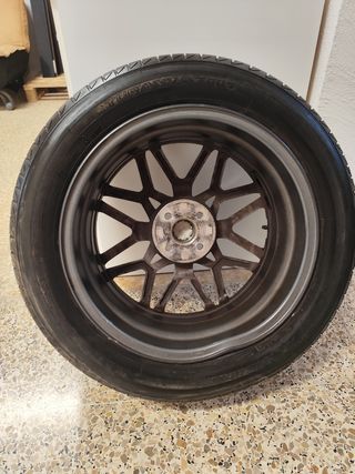 Llanta 17" Kia Stonic + Neumático Bridgestone