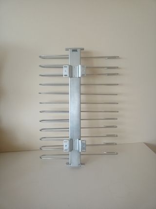 Pantalonero metálico de 11 perchas