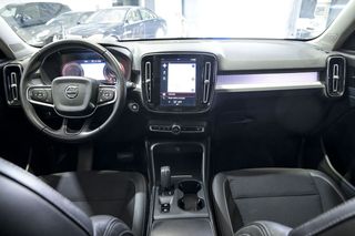 Volvo XC40   2.0 D3 Momentum Pro Auto 
