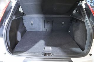 Volvo XC40   2.0 D3 Momentum Pro Auto 