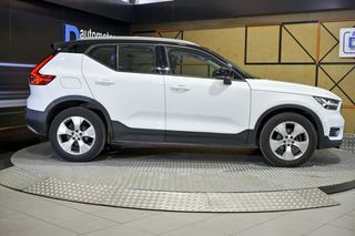 Volvo XC40   2.0 D3 Momentum Pro Auto 