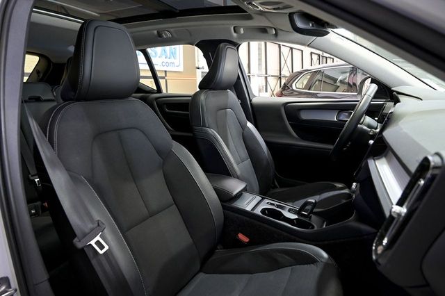Volvo XC40   2.0 D3 Momentum Pro Auto 