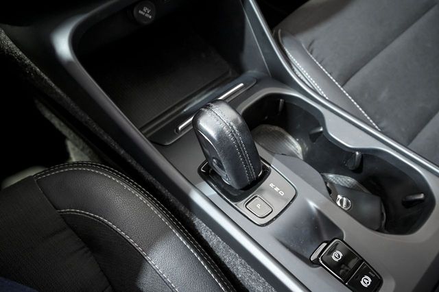 Volvo XC40   2.0 D3 Momentum Pro Auto 