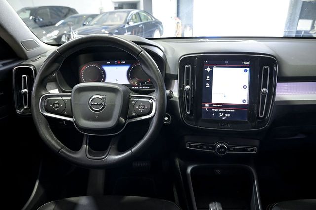 Volvo XC40   2.0 D3 Momentum Pro Auto 